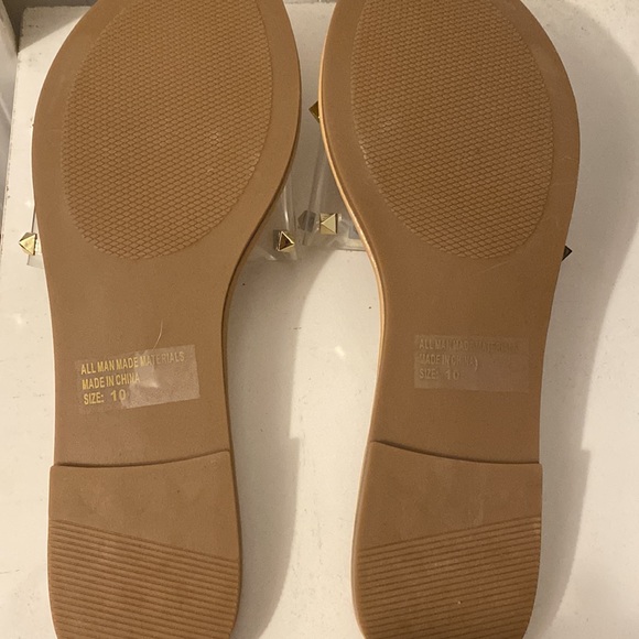 Brand new tan studded sandals - Picture 3 of 3